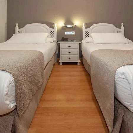 Hotel Aacr Monteolivos Sevilla