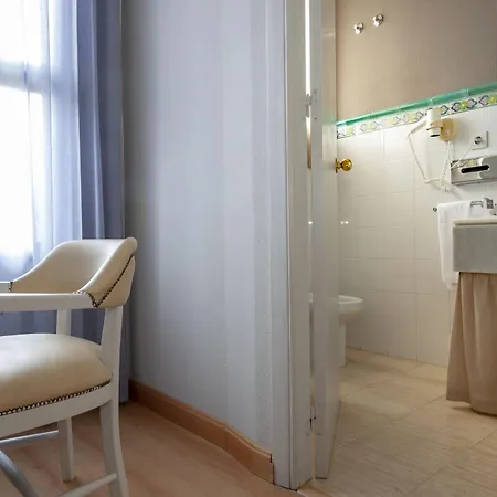 Otel Aacr Monteolivos