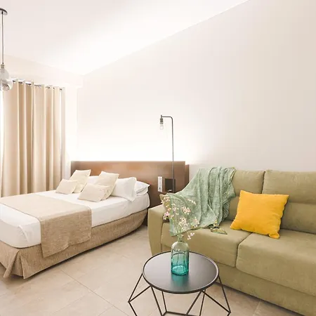 Aacr Monteolivos Otel 3*