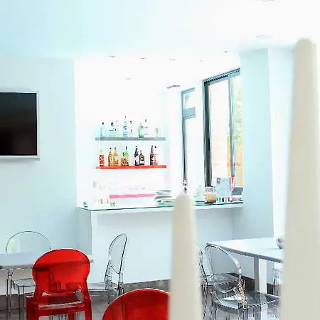 Aacr Monteolivos Otel 3*