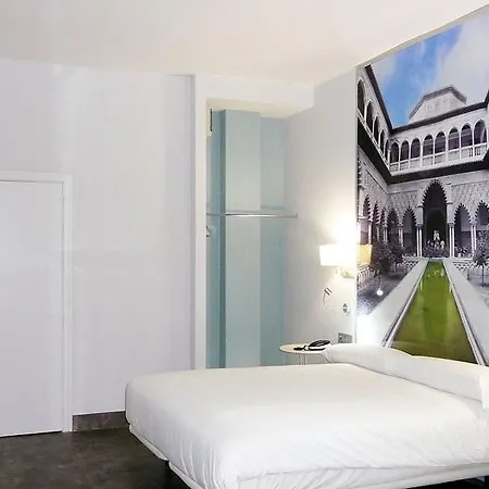 Aacr Monteolivos Hotel 3*